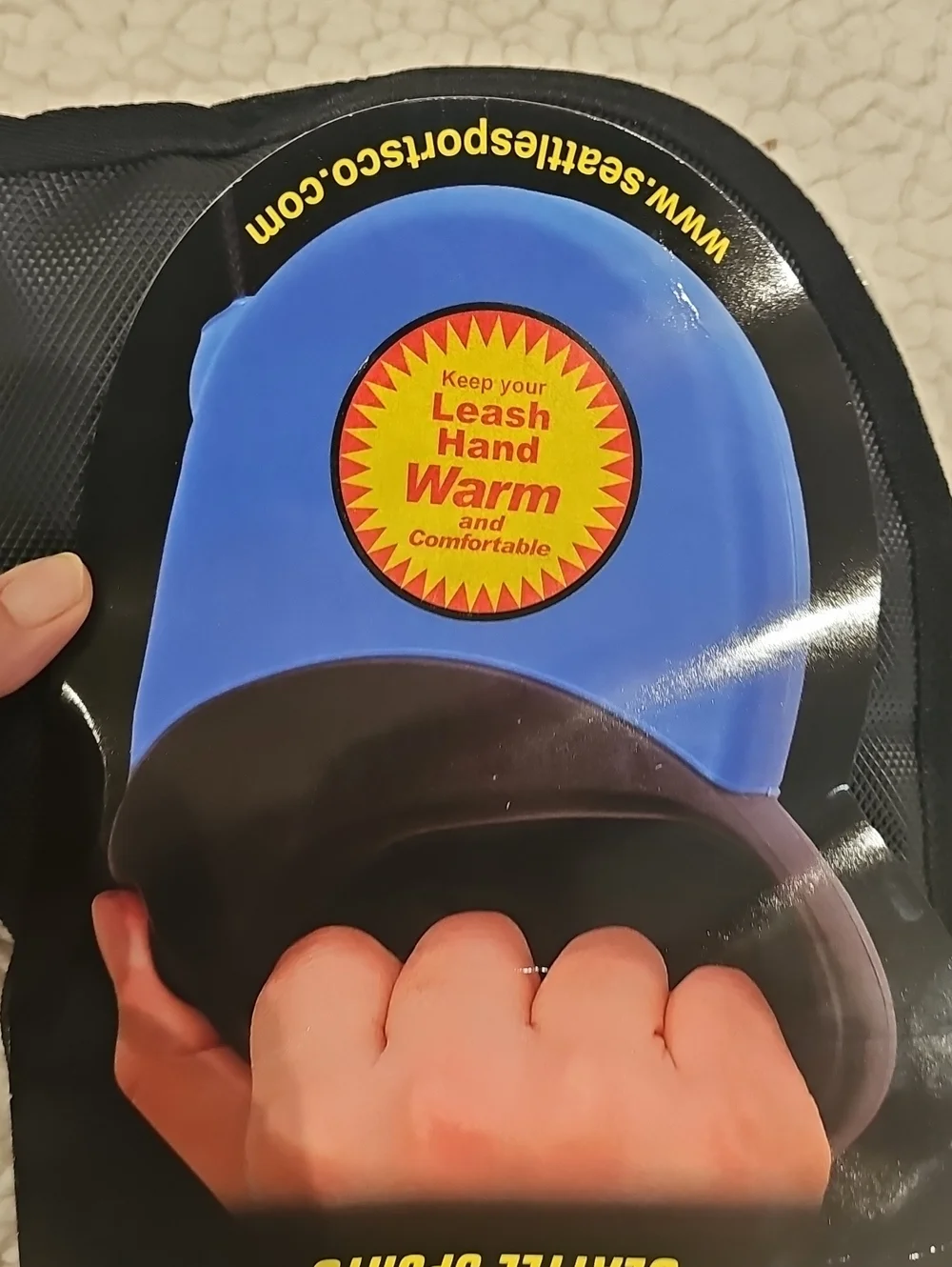 Seattle Sports Hot Paw Deluxe Leash Dash Mitt in Blue and Black